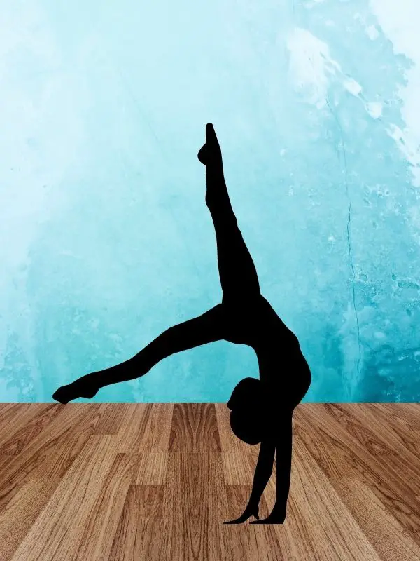 Sometimes practicing handstand push up can result in crossfit wrist injury Crossfit wrist pain during handstand pushups